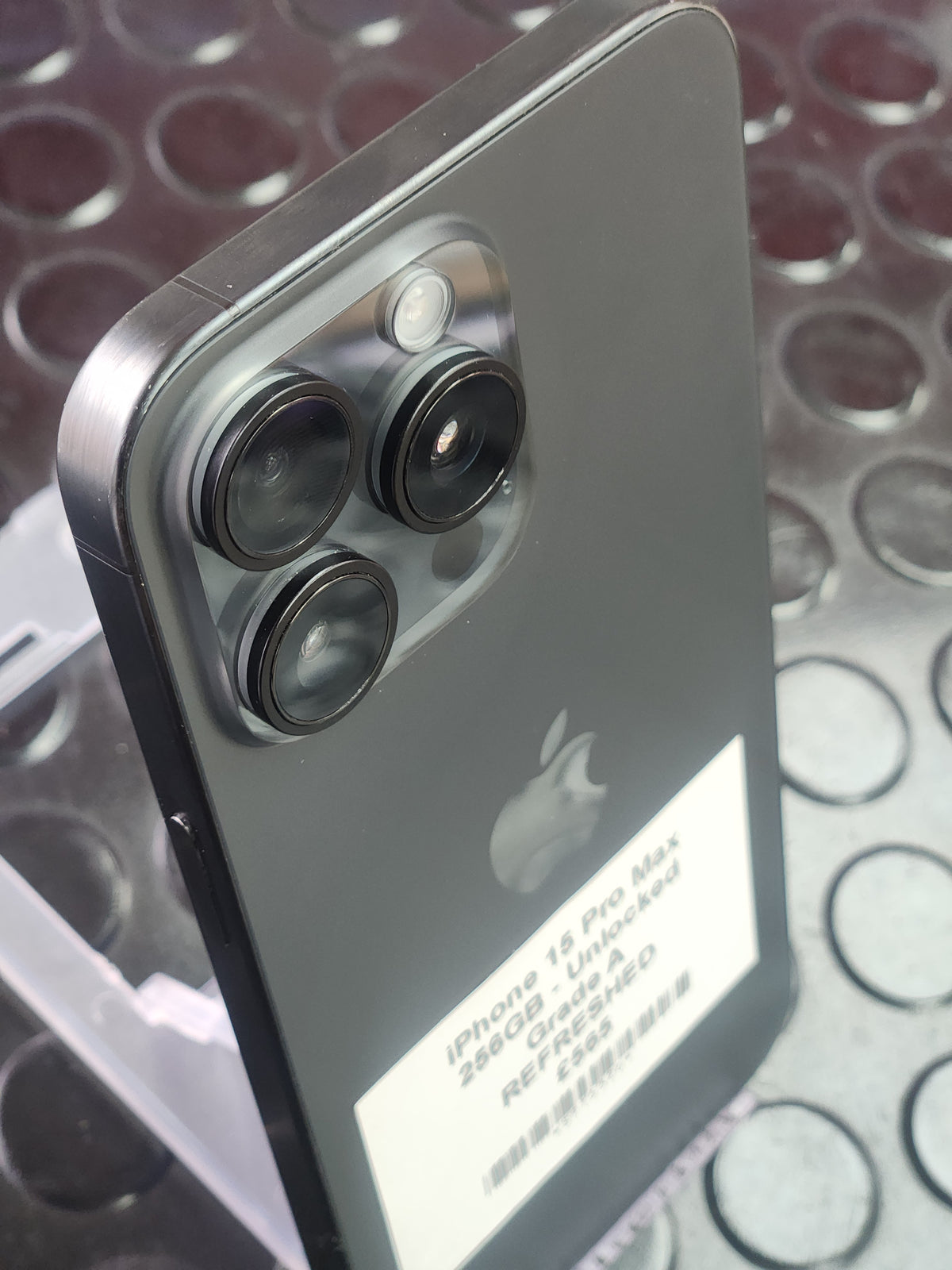 Apple iPhone 15 Pro Max 256GB Black – Grade A, Unlocked – photo 3