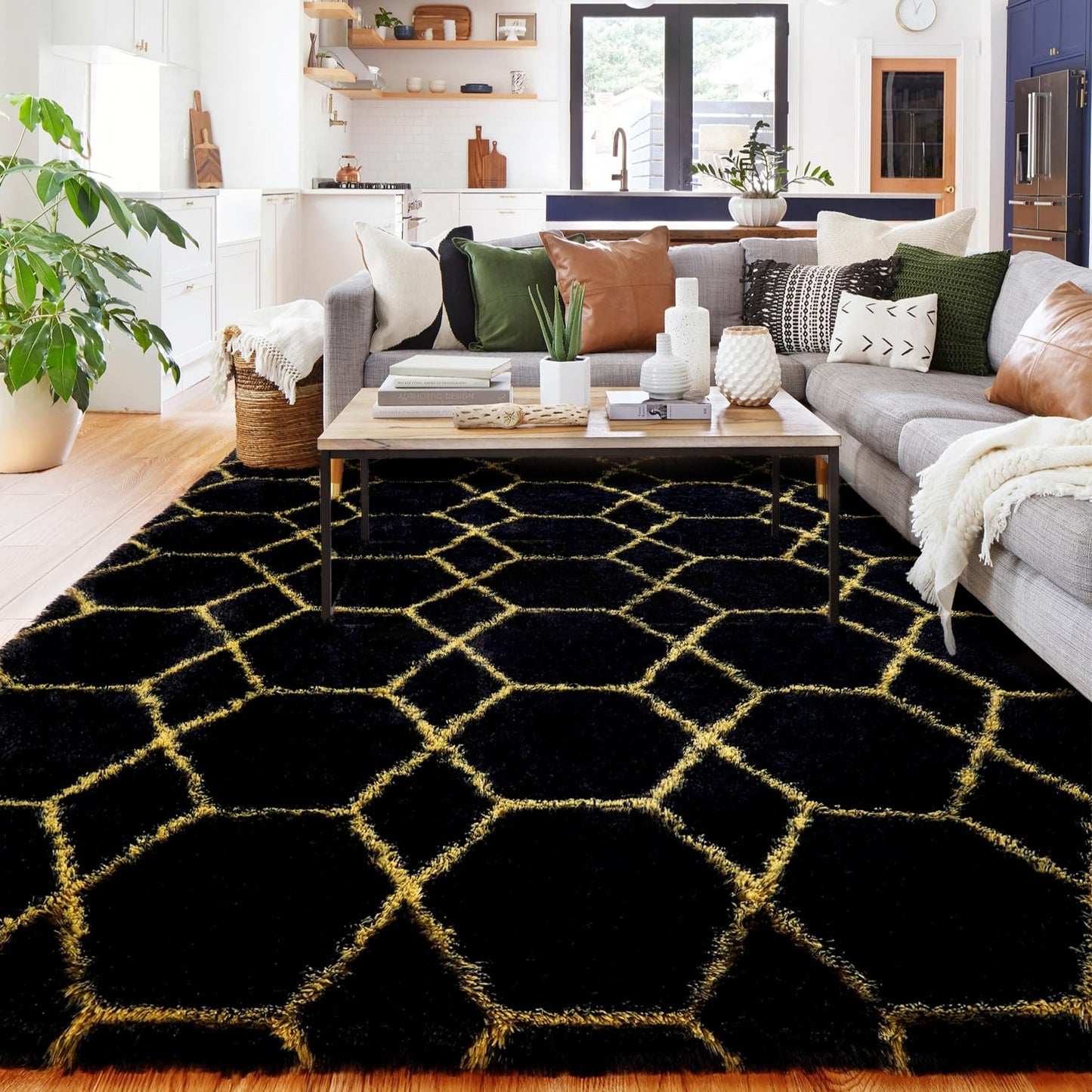 Checkered Rug - RRP: £59.99 - Large Soft Fluffy Washable Non-Slip ? Pink & White 240x300cm