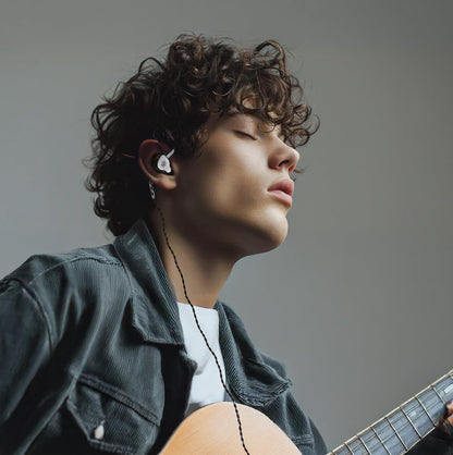 Linsoul Kiwi Ears KE4 In Ear Monitor RRP - £169.99, 2DD+2BA Hybrid Earphone, Gaming Earbuds, HiFi Wired IEM, with Detachable IEM Cable for Musician Audiophile (Silver)